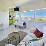 Апартаменты Land & Sea View Алвор