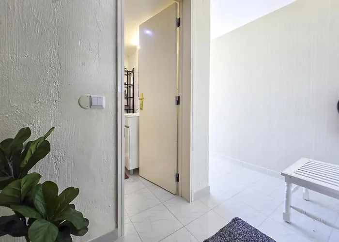 Land & Sea View Appartement