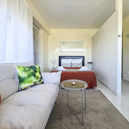 Land & Sea View Apartment Alvor