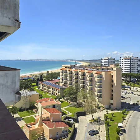 Land & Sea View ألفور